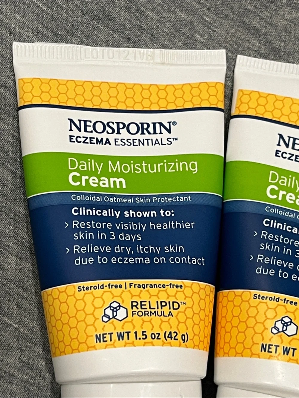 Pack of 2 NWT Neosporin Eczema Essentials Daily Moisturizing Cream (1.5 oz each)